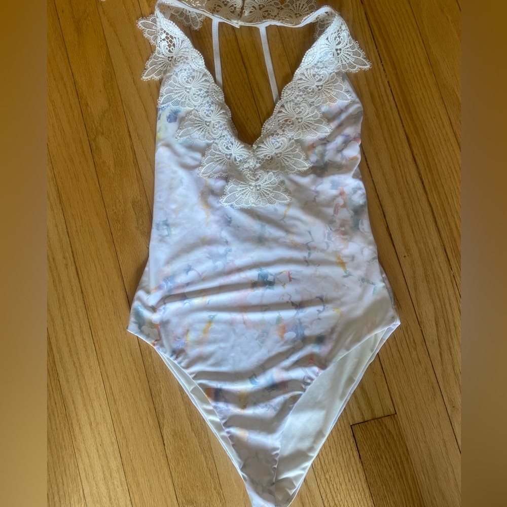 Tularosa one piece swimsuit. Size small